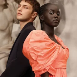 Valentino Eau De Parfum></noscript>Born In Roma Coral Fantasy Pour Elle