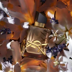 Yves Saint Laurent Eau De Parfum></noscript>Libre Flowers & Flames