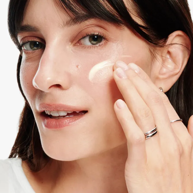 Clinique Crème De Nuit|Crème De Jour>Émulsion Hydratante Tellement Différente