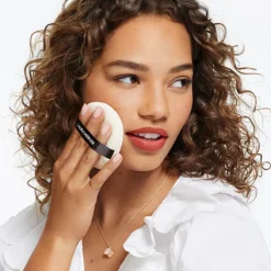 Laura Mercier Poudre De Teint></noscript>Translucent Loose Setting Powder Ultra-Blur